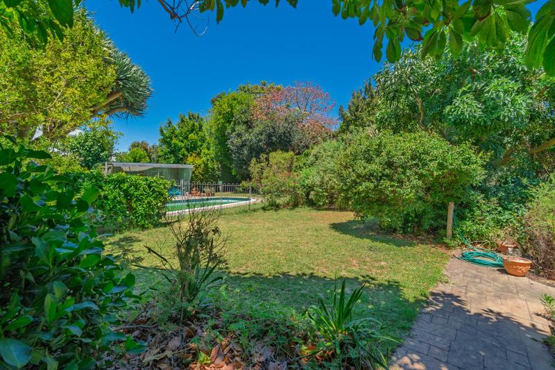 4 Bedroom Property for Sale in Plumstead Western Cape